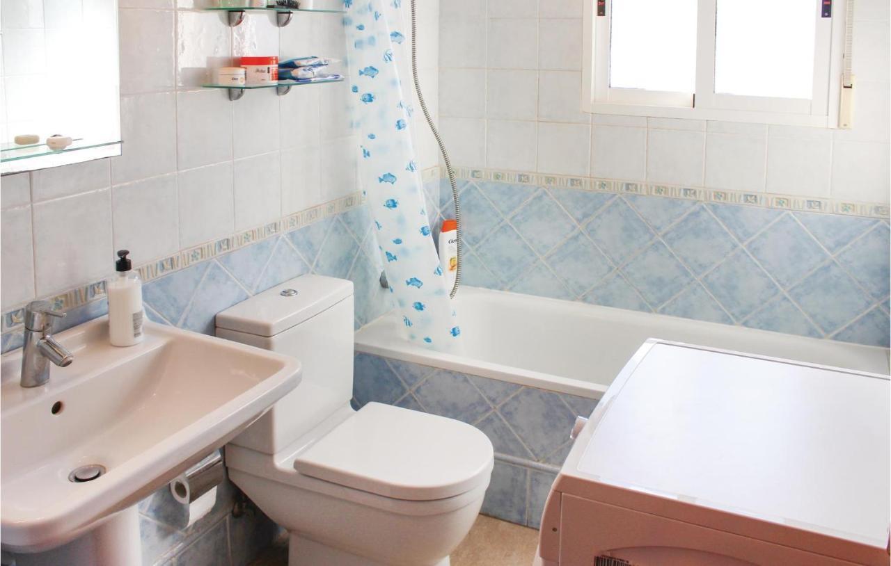 Cozy Apartment In Los Alcazares With Wifi Exteriör bild