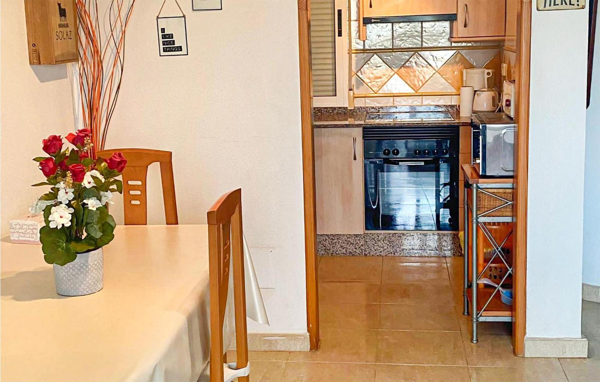 Cozy Apartment In Los Alcazares With Wifi Exteriör bild