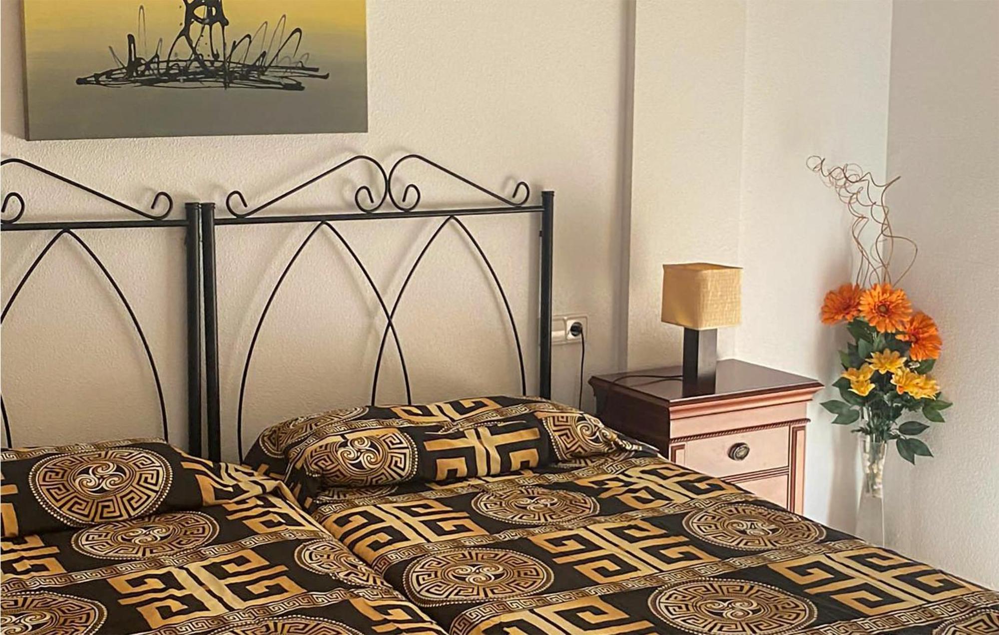 Cozy Apartment In Los Alcazares With Wifi Exteriör bild